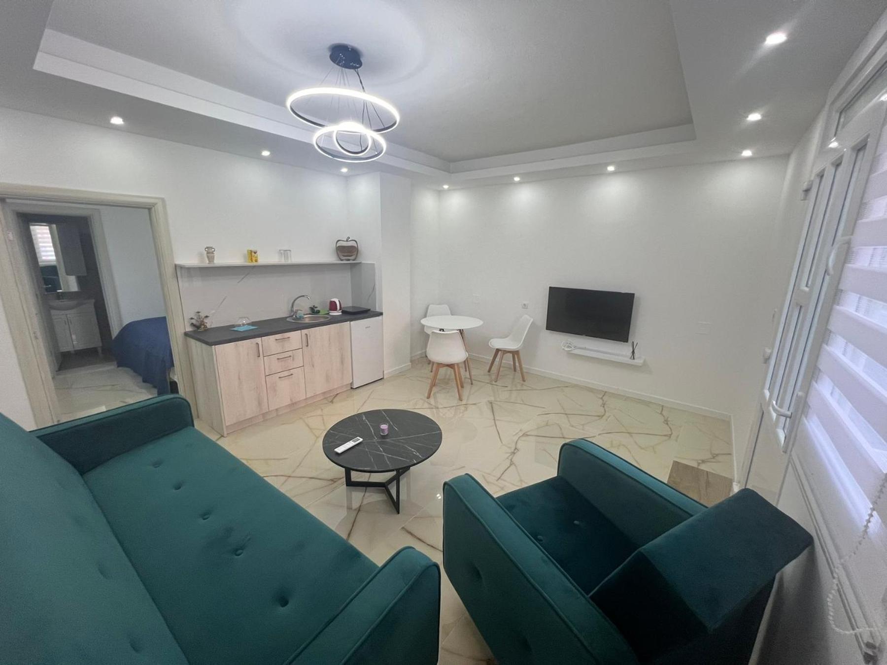 Js Apartmani Nikšić Bagian luar foto