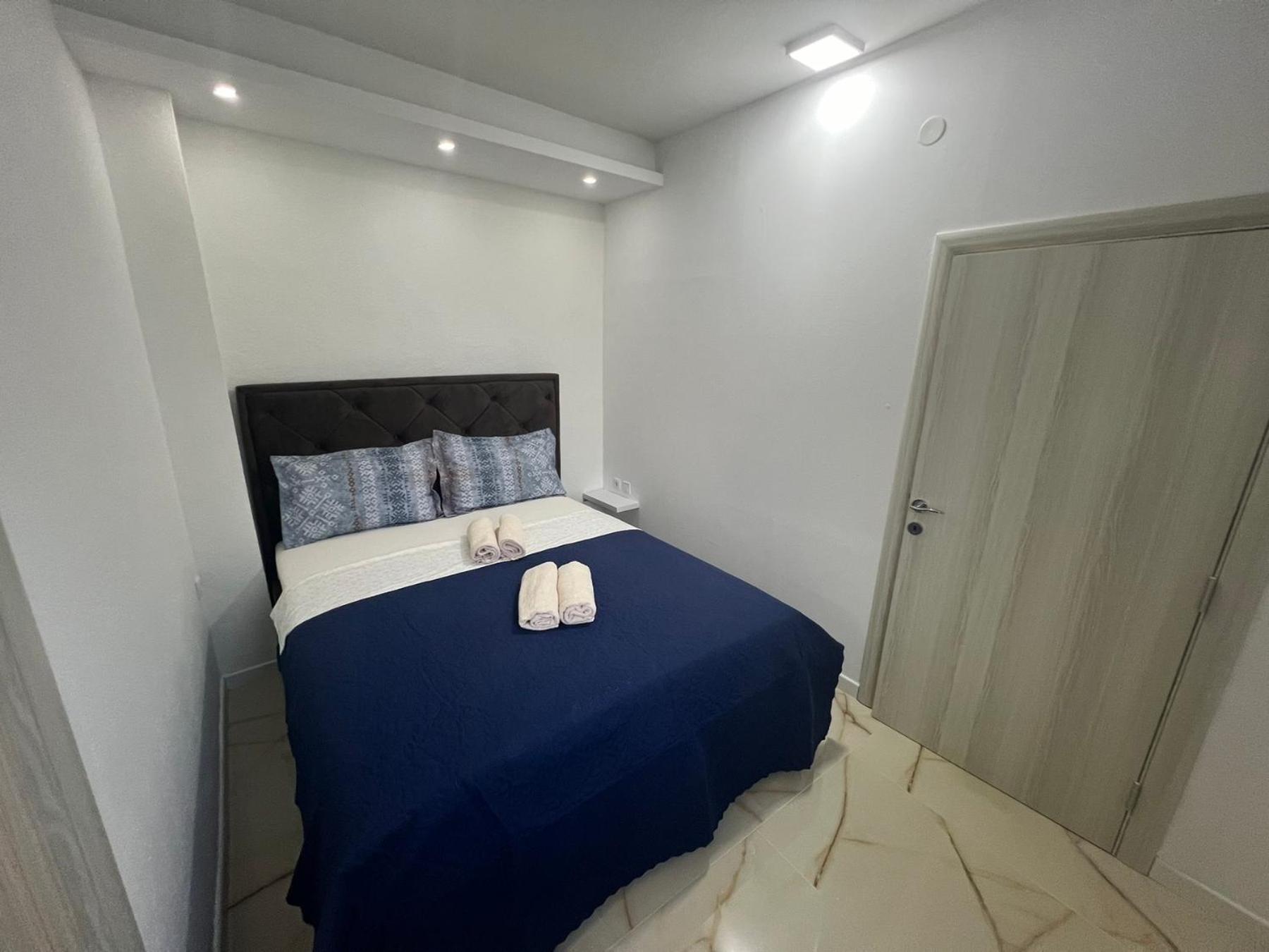 Js Apartmani Nikšić Bagian luar foto
