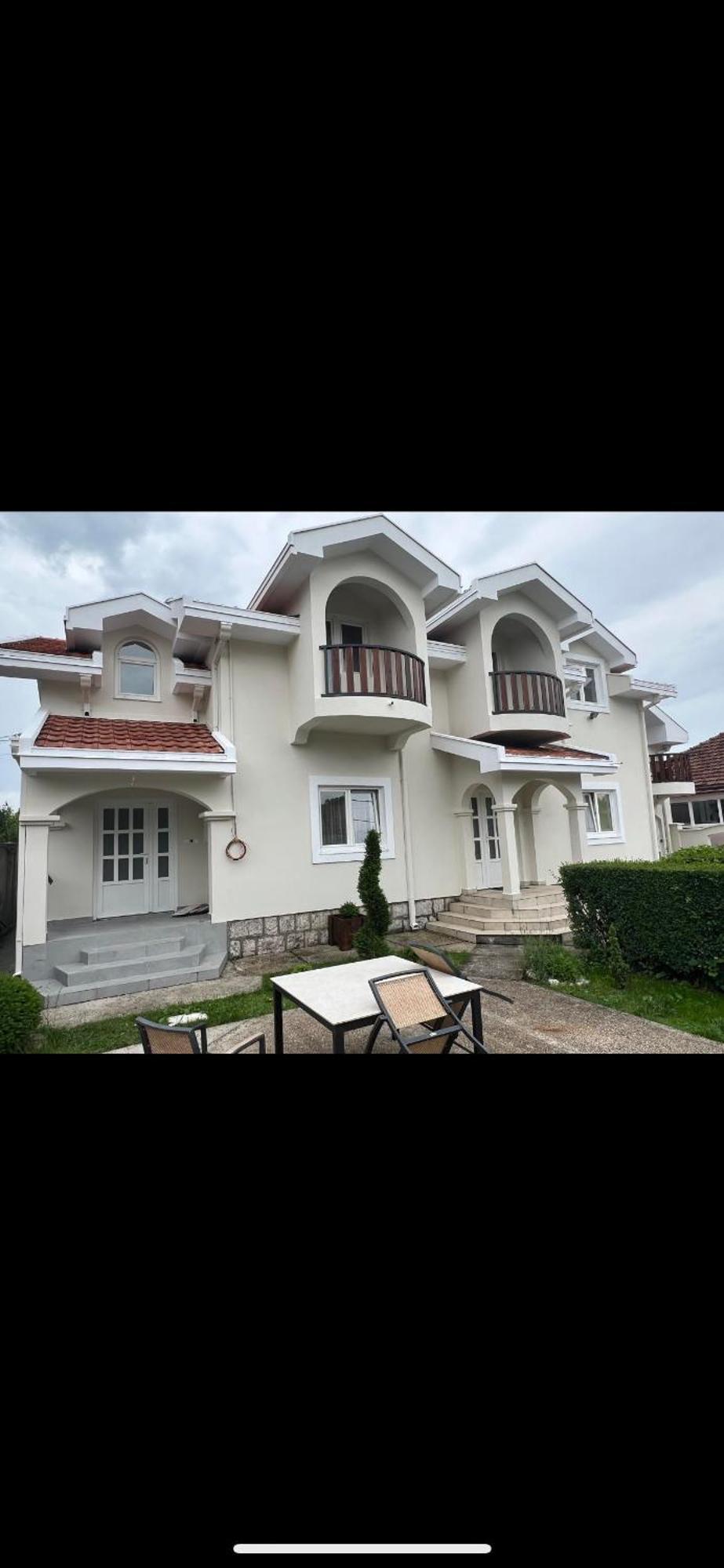 Js Apartmani Nikšić Bagian luar foto